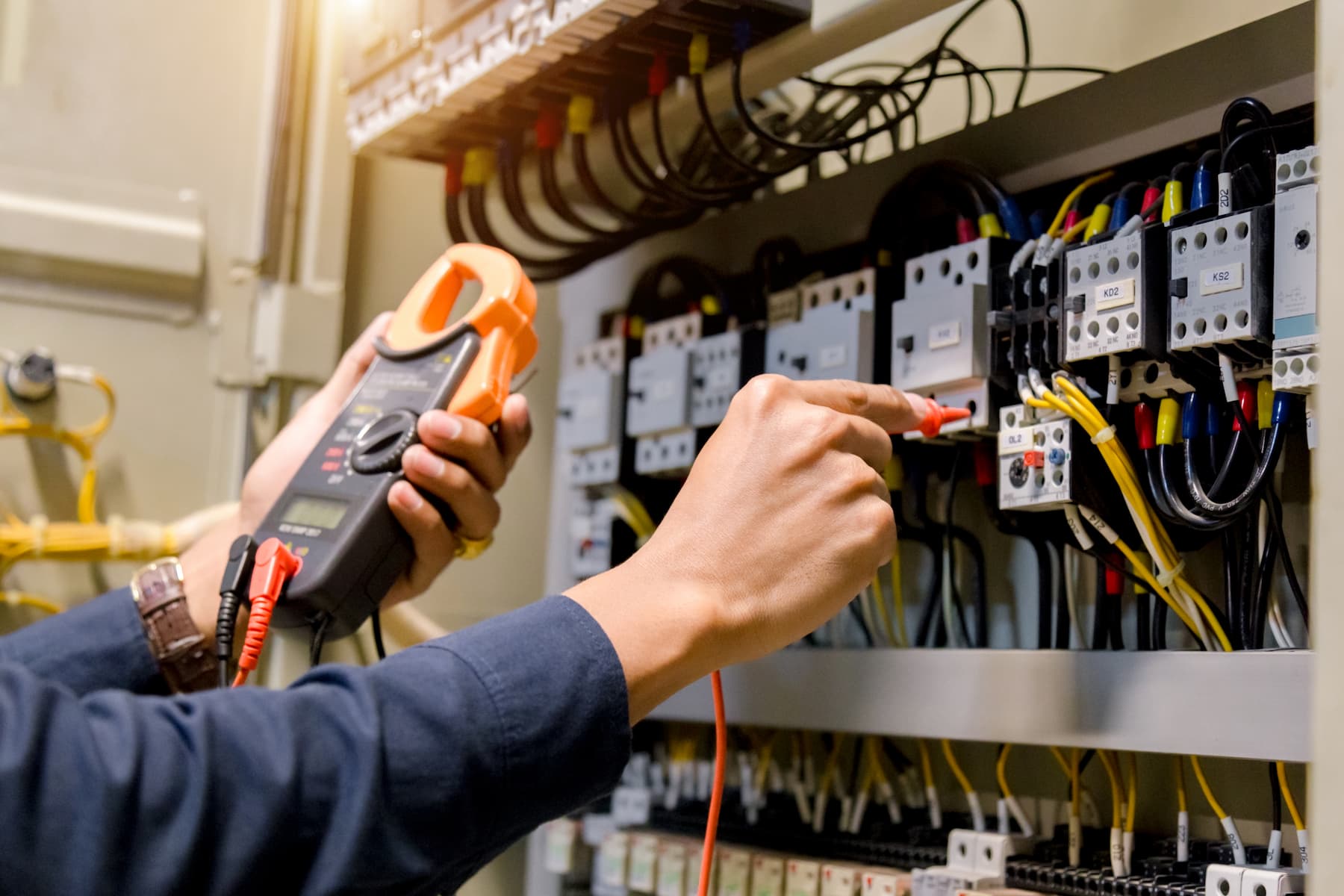 electrical repairs in Lees Summit, MO